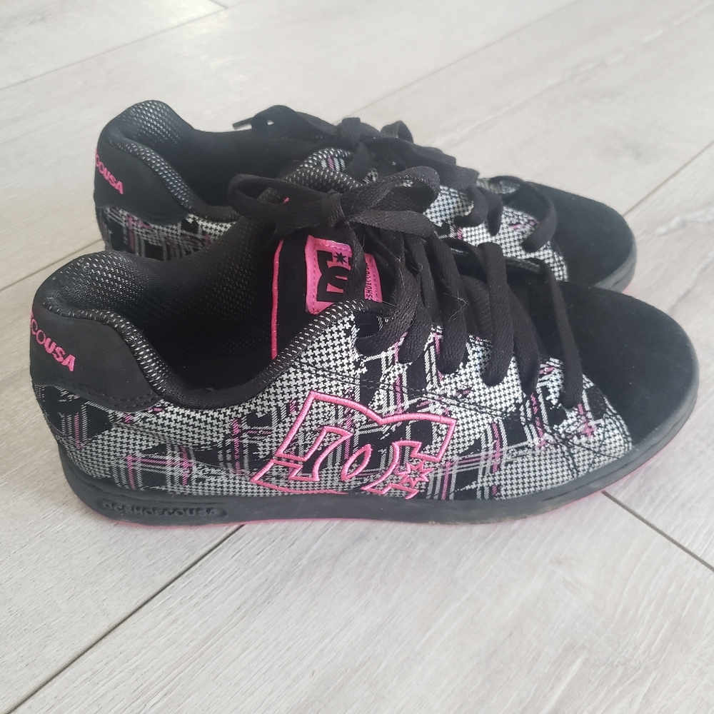 D.C Skate shoes